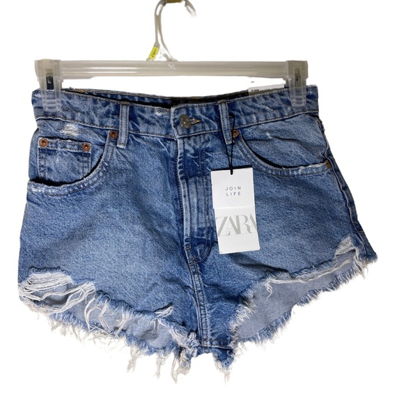 Sz(38)US 6 high rise Zara Women's Blue Denim Shorts - Picture 2 of 12
